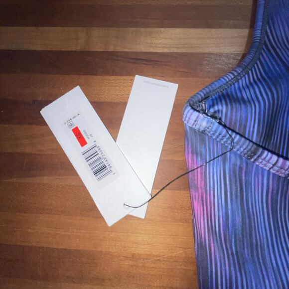 Calvin Klein Women's Low Impact Crop Top - Blur Movement Lotus XS - Picture 5 of 8